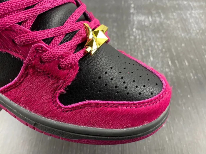Nike SB Dunk High Run The Jewels  - 