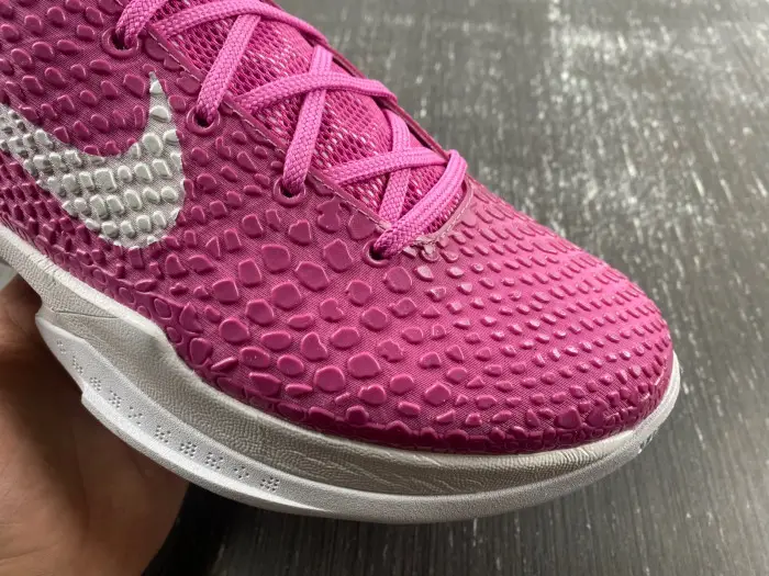 Nike Kobe  Kay Yow Think Pink 