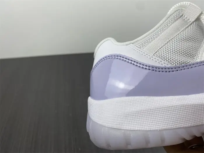Air Jordan 11 Low ‘Pure Violet’ 