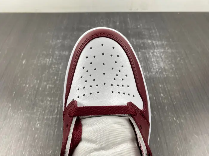 Air Jordan 1 High OG Team Red 