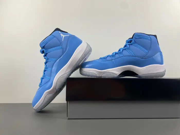 Air Jordan “Ultimate Gift of Flight” Pack 
