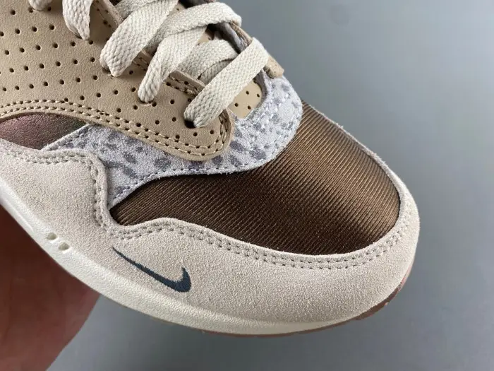 Nike Air Max 1 '87 Luxe University of Oregon PE 