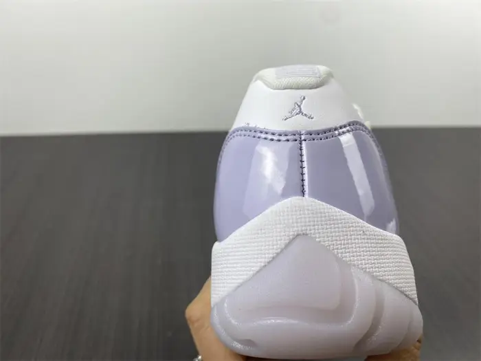 Air Jordan 11 Low ‘Pure Violet’ 