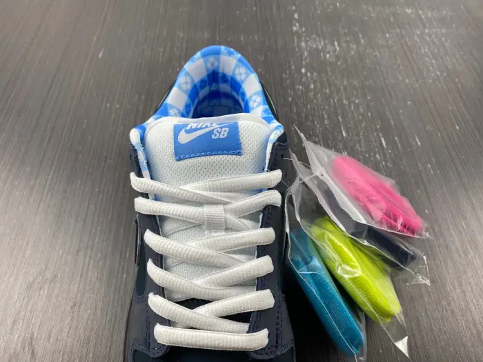 CONCEPTS X NIKE SB DUNK LOW Blue Lobster 