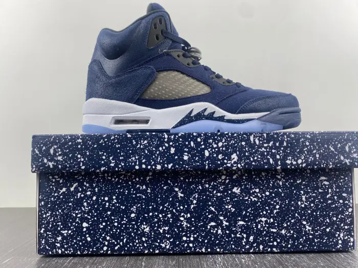 Air Jordan 5 Retro SE “Midnight Navy” 