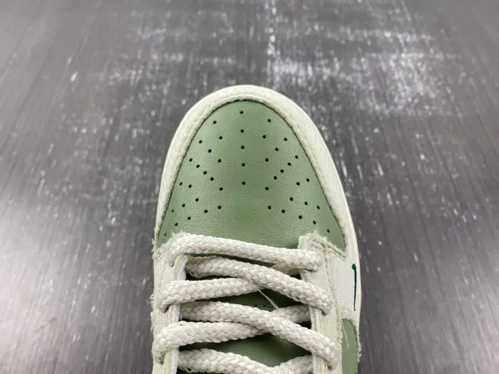 Nike x Kyler Murray Dunk Low 'Be 1 of One' 