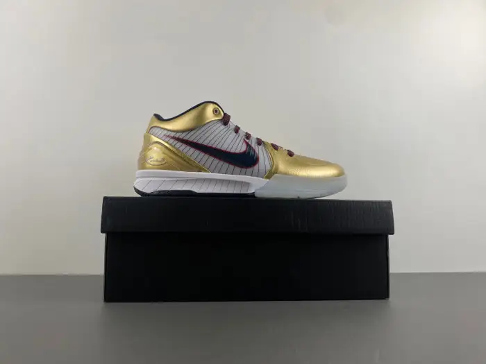 Nike Kobe 4 Protro Gold Medal 