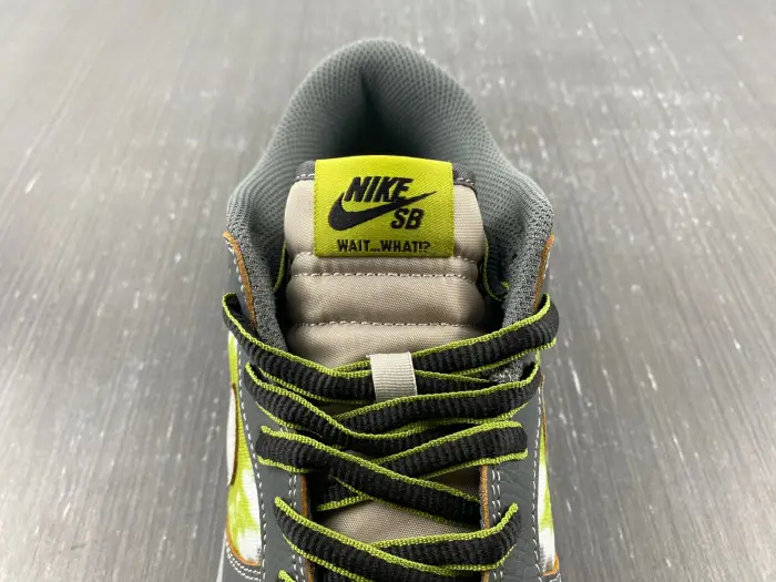 Nike SB Dunk Low HUF Wait, What!? (Friends and Family) 