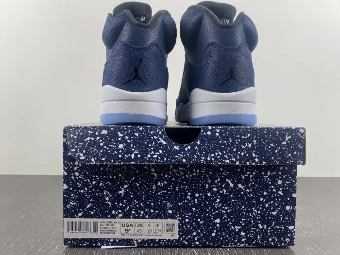 Air Jordan 5 Retro SE “Midnight Navy” 