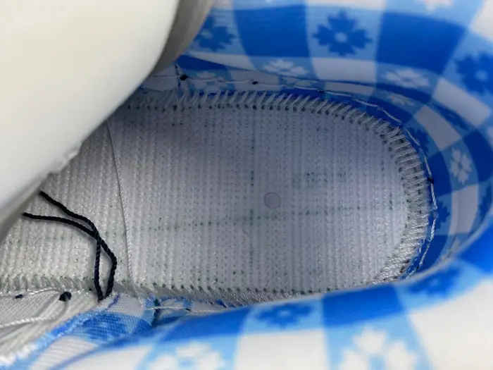 CONCEPTS X NIKE SB DUNK LOW Blue Lobster 
