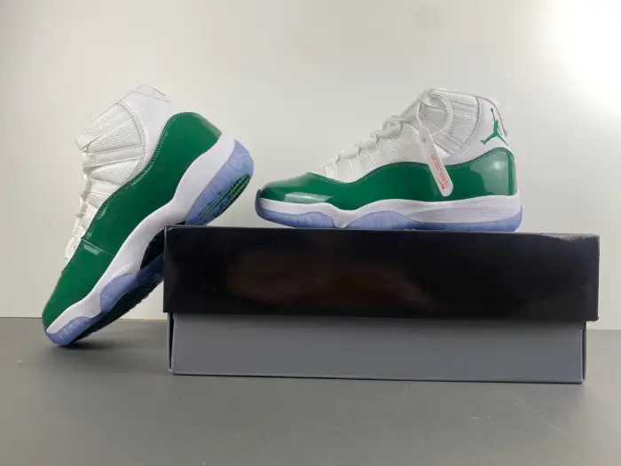AIR JORDAN 11 RETRO WHITE GREEN 