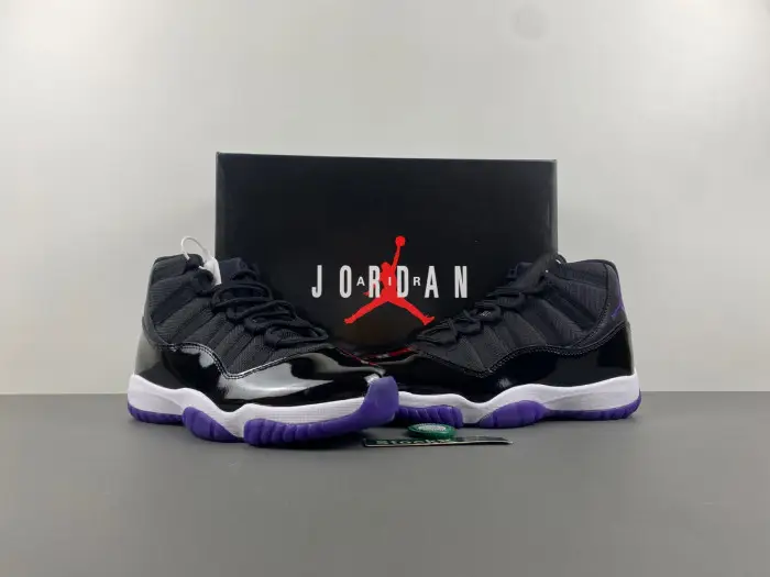 AIR JORDAN 11 RETRO WHITE BLACK PURPLE 