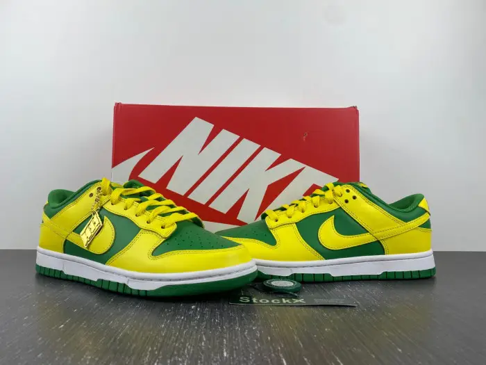 Nike Dunk Low Retro Reverse Brazil - 