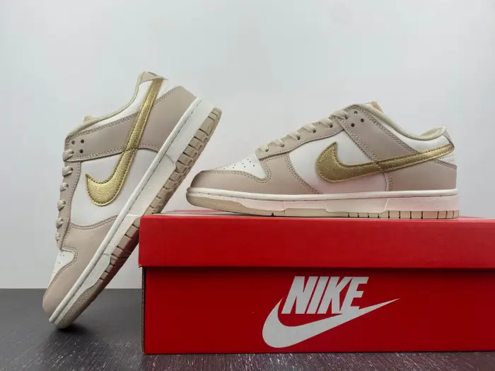 Wmns Nike Dunk Low Phantom Metallic Gold 