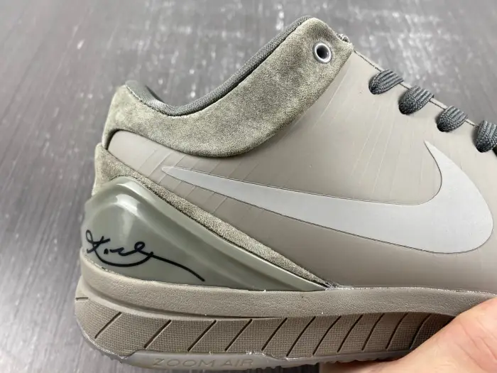 Nike Zoom Kobe 4 'Fade To Black' 