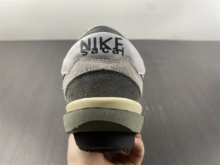 Sacai x Zoom Cortez SP 'Iron Grey' - DQ0581 