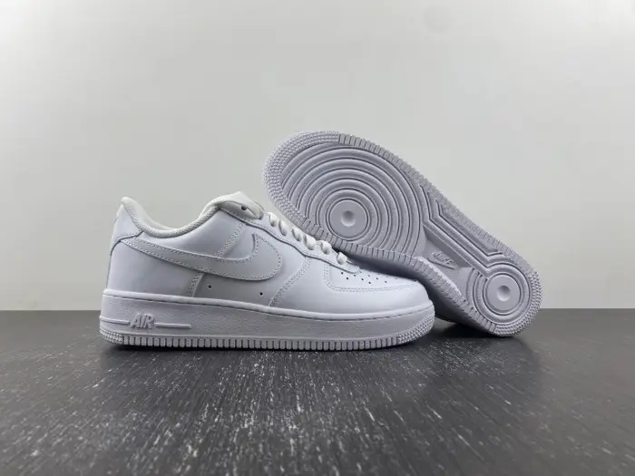Nike Air Force 1 Low '07 'Triple White'  CCDD1761