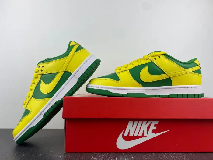 Nike Dunk Low Retro Reverse Brazil - 