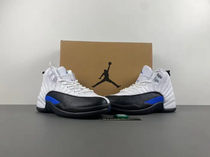 Air Jordan 12 