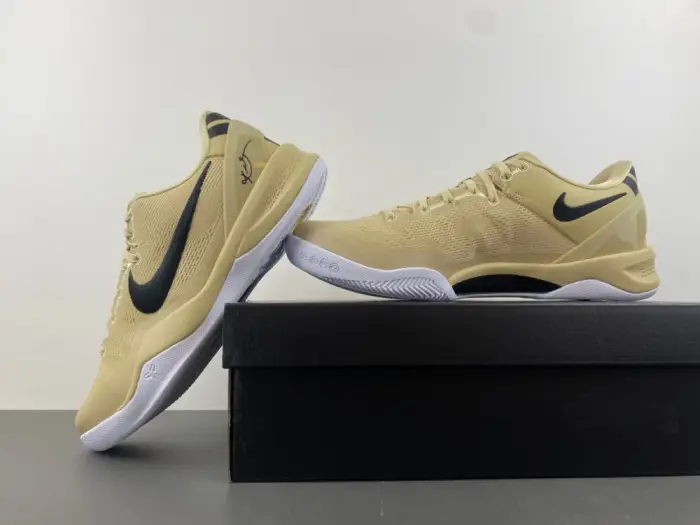 Nike Kobe 8 Protro TB Champagne Gold 