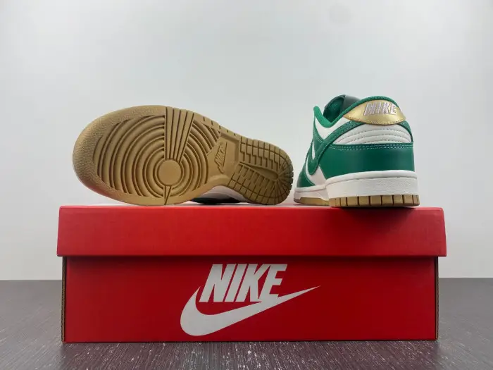 Nike Dunk Low Malachite University Gold (W) 