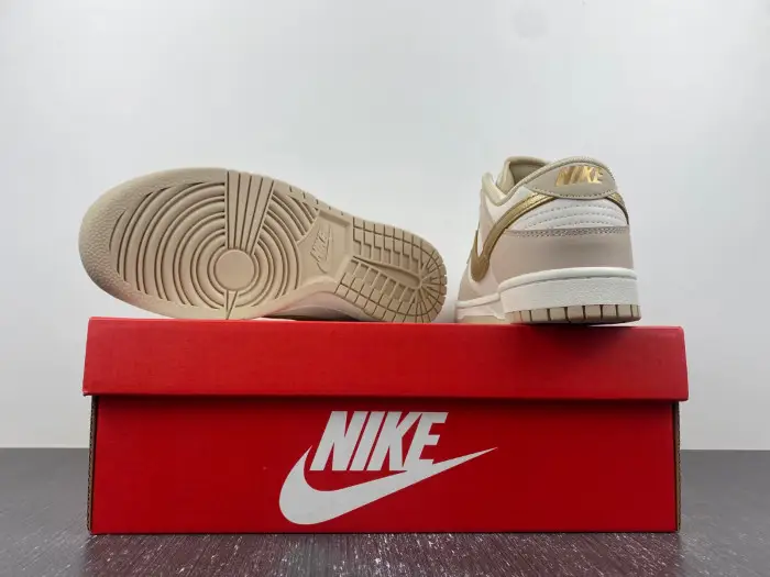 Wmns Nike Dunk Low Phantom Metallic Gold 