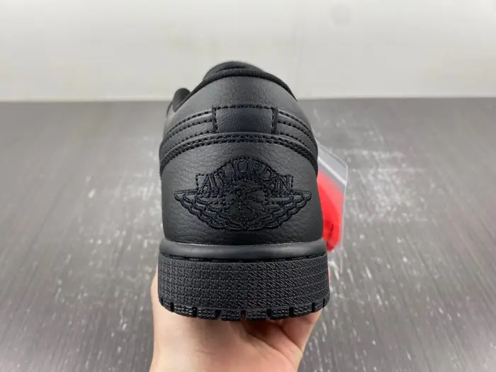 Air Jordan 1 Low 'Triple Black' 