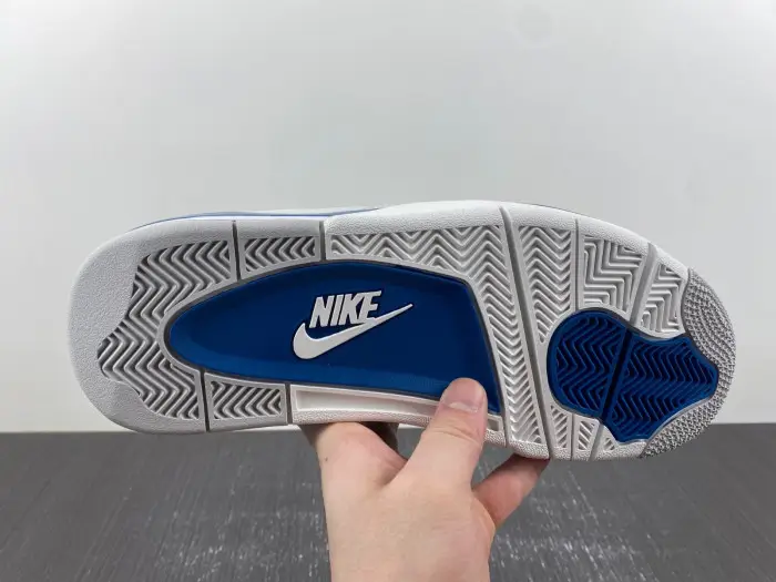 Air Jordan 4 Retro 'Military Blue' 2024 