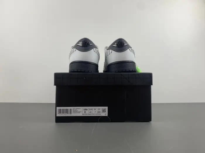 (WMNS) Air Jordan 1 MM Low 'Phantom Dust Metallic Dark Grey' 