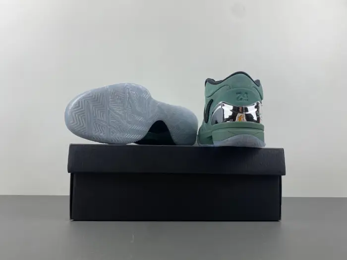 Nike Kobe 4 Protro “Girl Dad” 