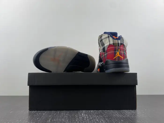 AIR JORDAN 5 RETRO 'PLAID' 