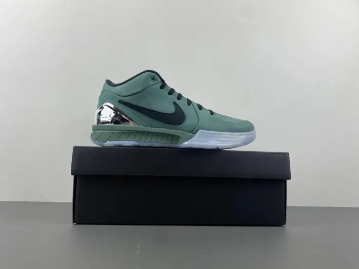 Nike Kobe 4 Protro “Girl Dad” 