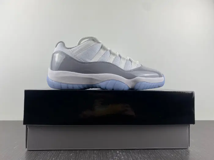 Air Jordan 11 Low Cement Grey 