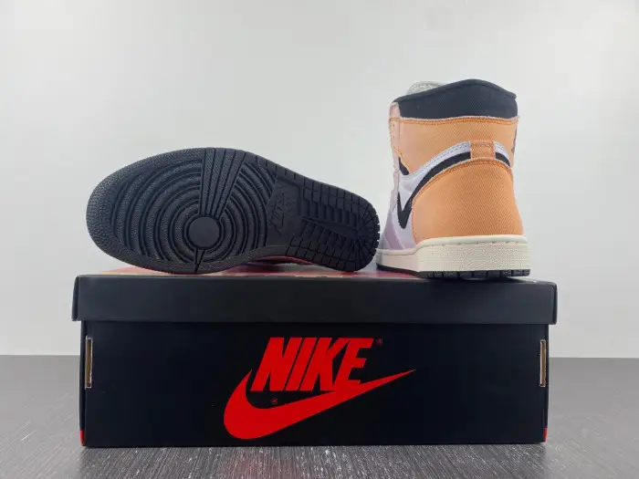 Jordan 1 Retro High OG Skyline - 