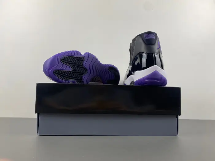AIR JORDAN 11 RETRO WHITE BLACK PURPLE 