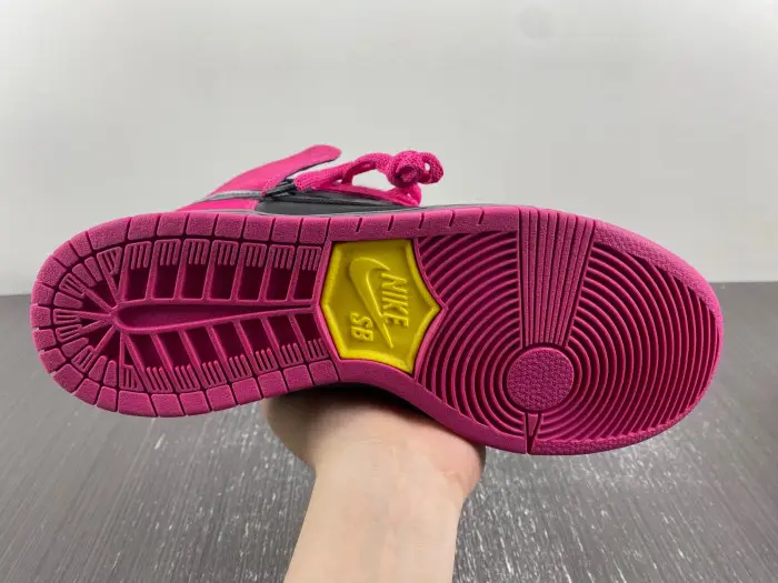 Nike SB Dunk High Run The Jewels  - 