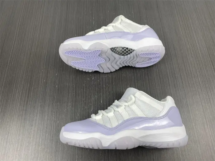 Air Jordan 11 Low ‘Pure Violet’ 