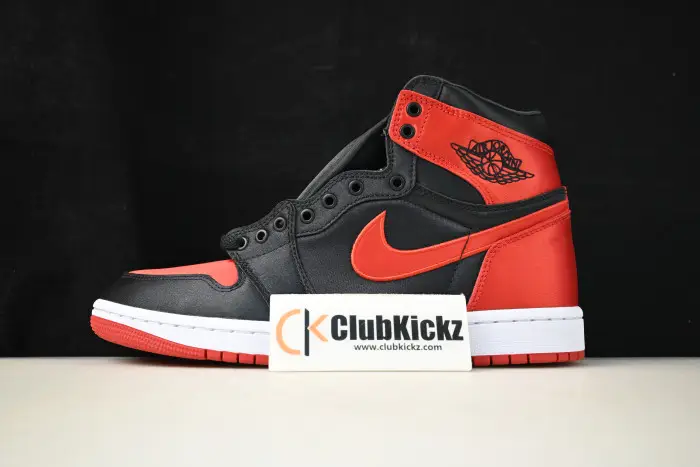 Air Jordan 1 High OG WMNS Satin Bred 