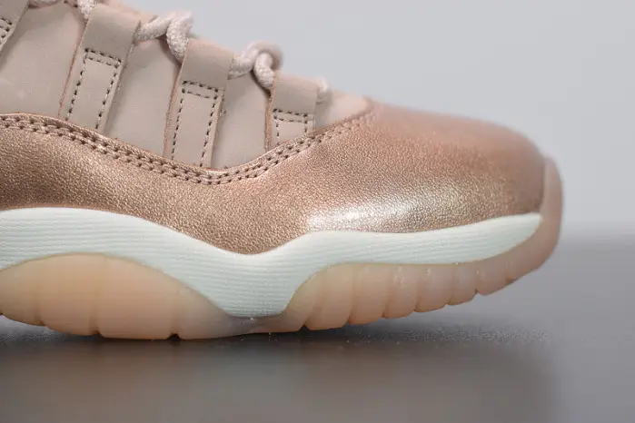 Air Jordan 11 Low 'Rose Gold' 
