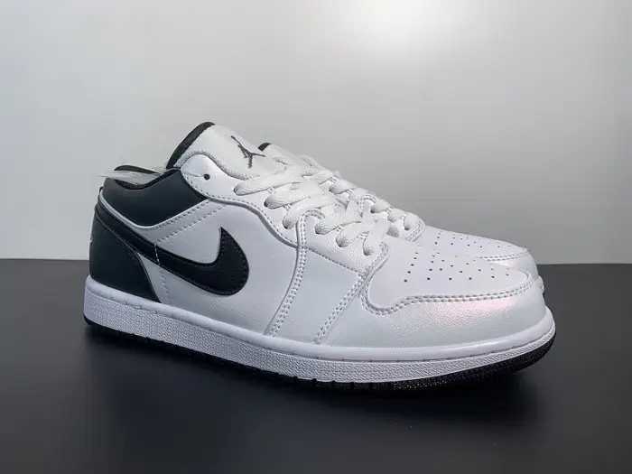 Air Jordan 1 Low White Black 