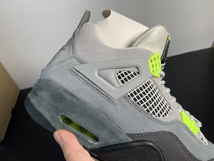 Air Jordan 4 Retro SE 'Neon 95' - CT5342 