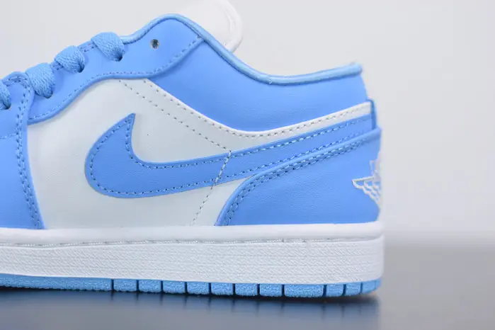 Air Jordan 1 Low UNC 