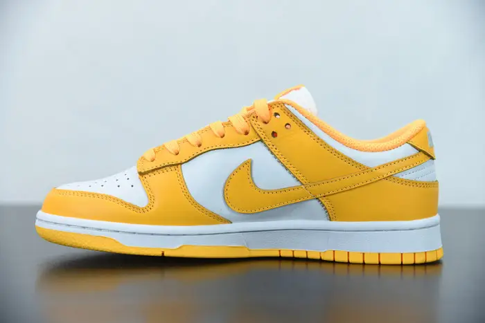 Nike Dunk Low WMNS “Laser Orange” 