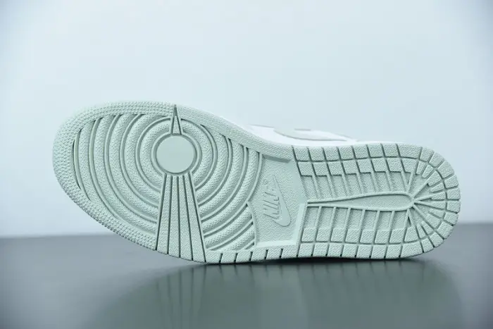 Air Jordan 1 High OG “Seafoam” 