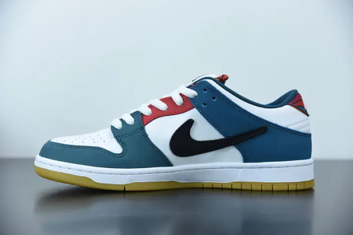 Parra Nike SB Dunk Low 2021 