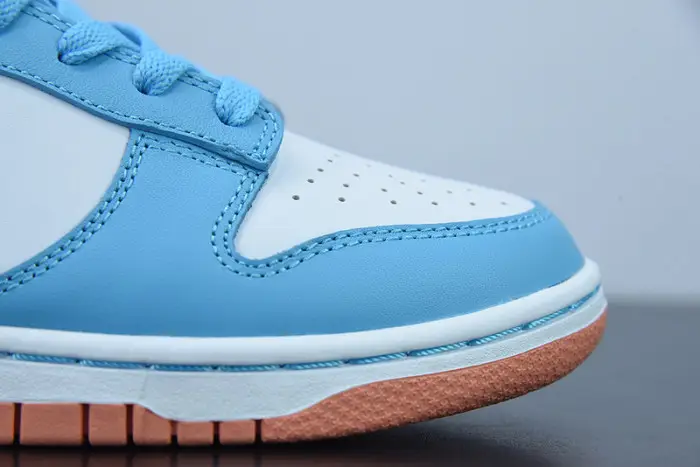 Nike x Kyrie Irving Dunk Low 