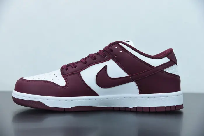 Nike Dunk Low Bordeaux 