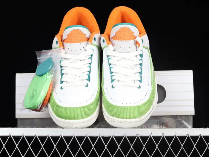 Titan x Air Jordan 2 Low WMNS 