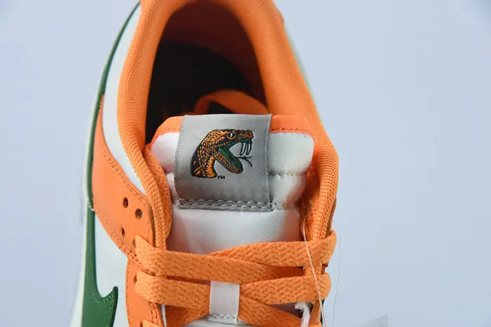 Nike SB Dunk Low "Famu" 