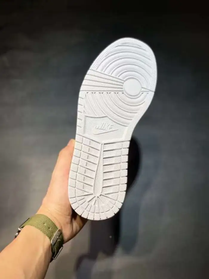 Air Jordan 1 Retro Low OG 'Neutral Grey' 2021 